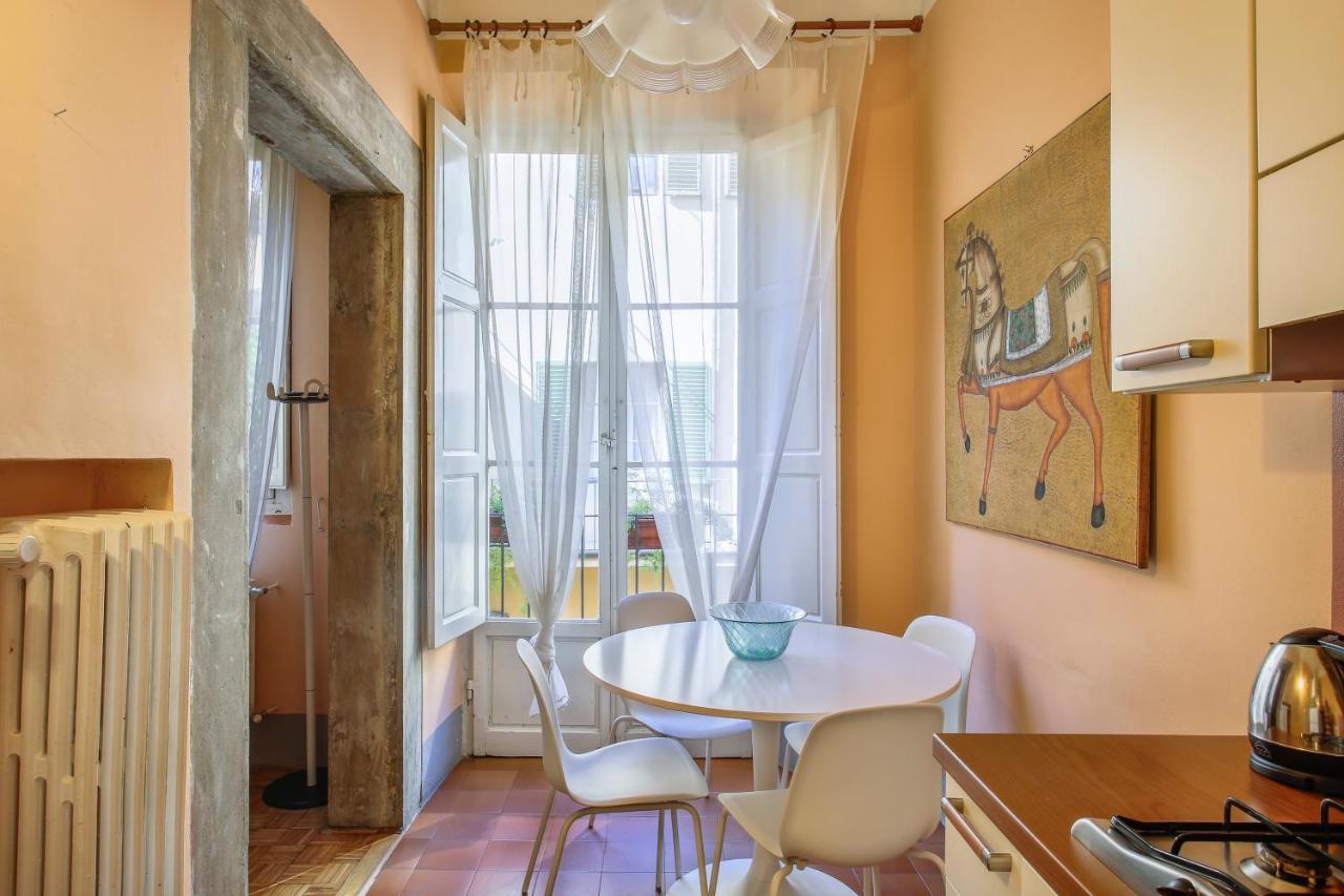 Lemon Tree One Bedroom With Balcony *